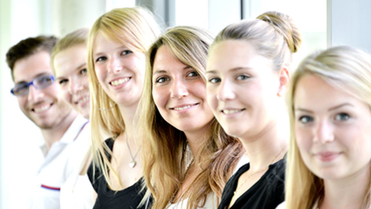 Industriekaufmann Group of people