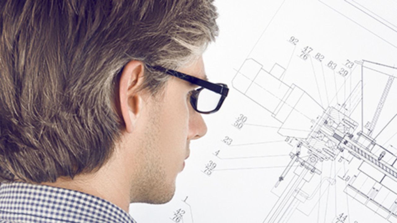 Maschinenbau Man with mechanical sketch