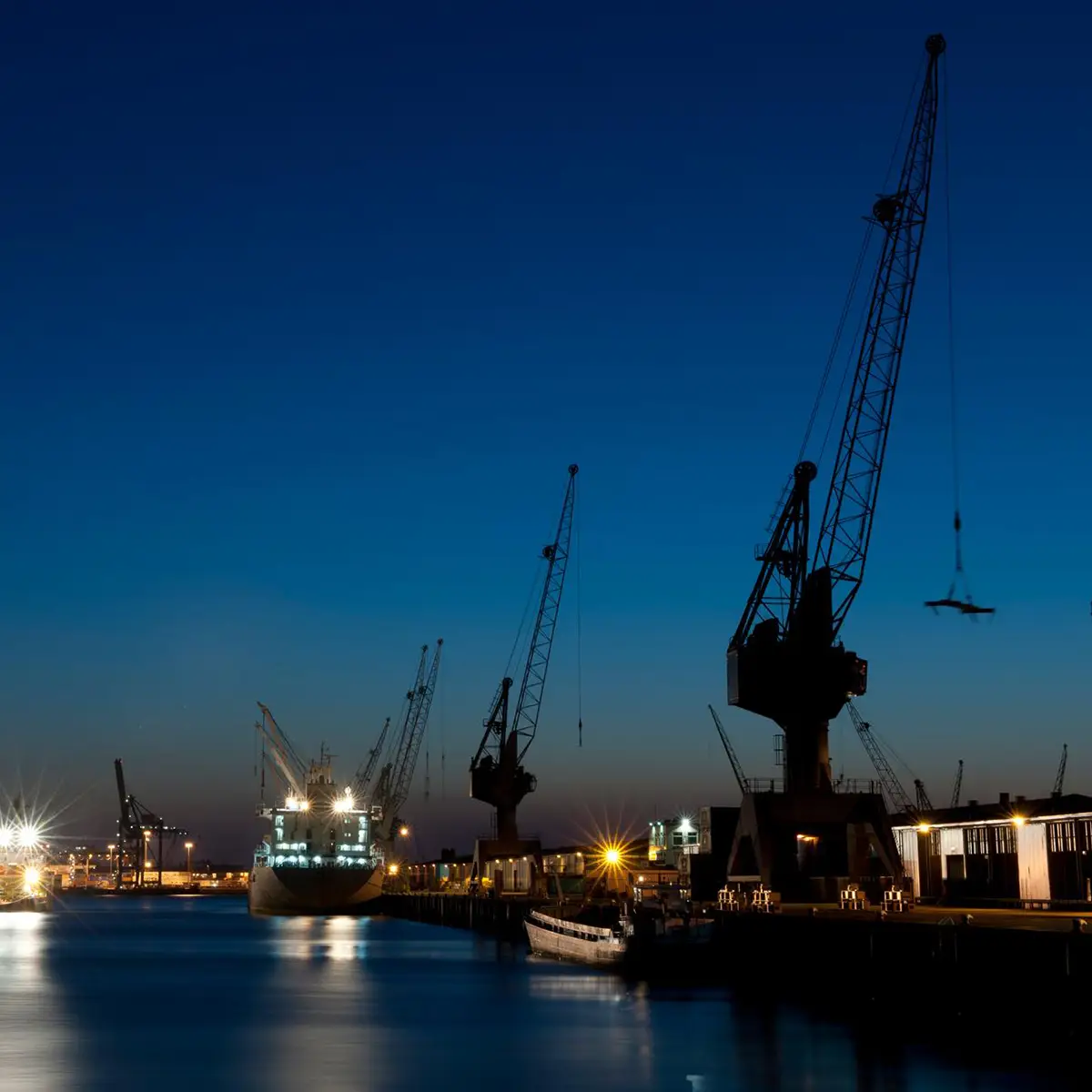 night view port of Rotterdam