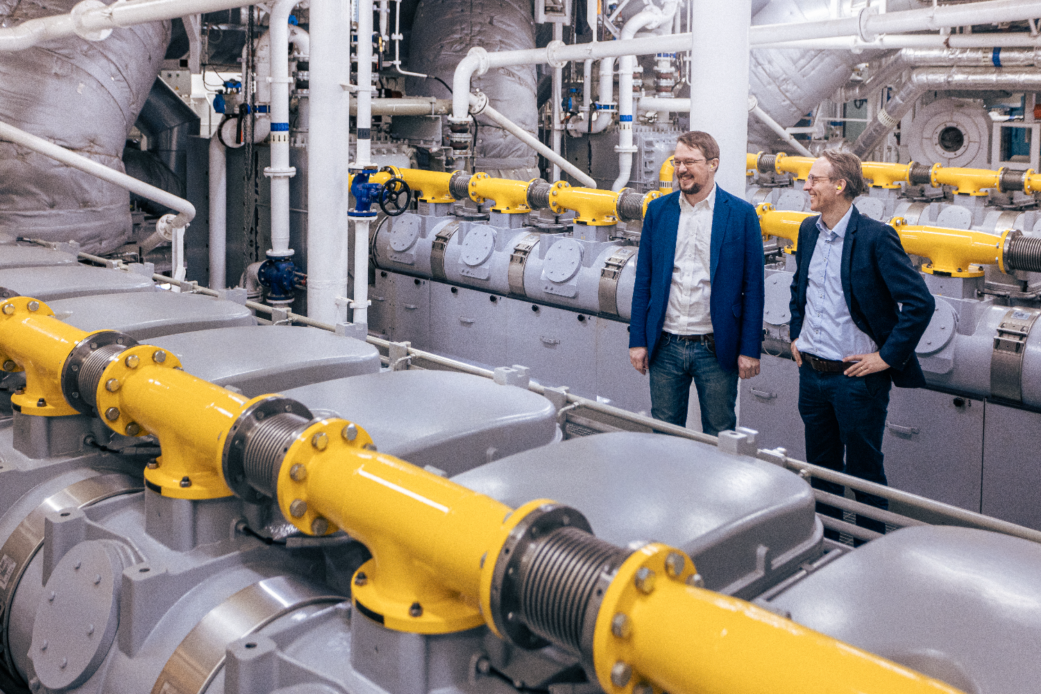 Engineers inspecting an Everllence LNG dual-fuel engine on the MyStar ferry.