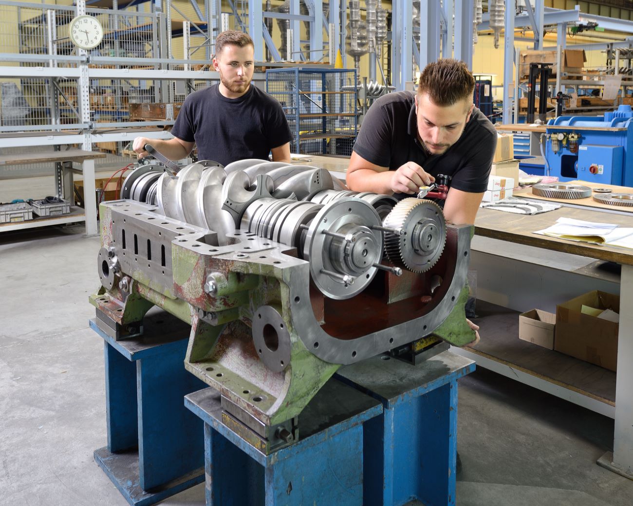 Screw compressor