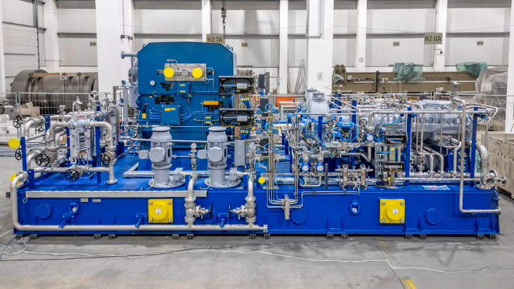 Color-coded 3D model of a large-scale hydrogen compression plant