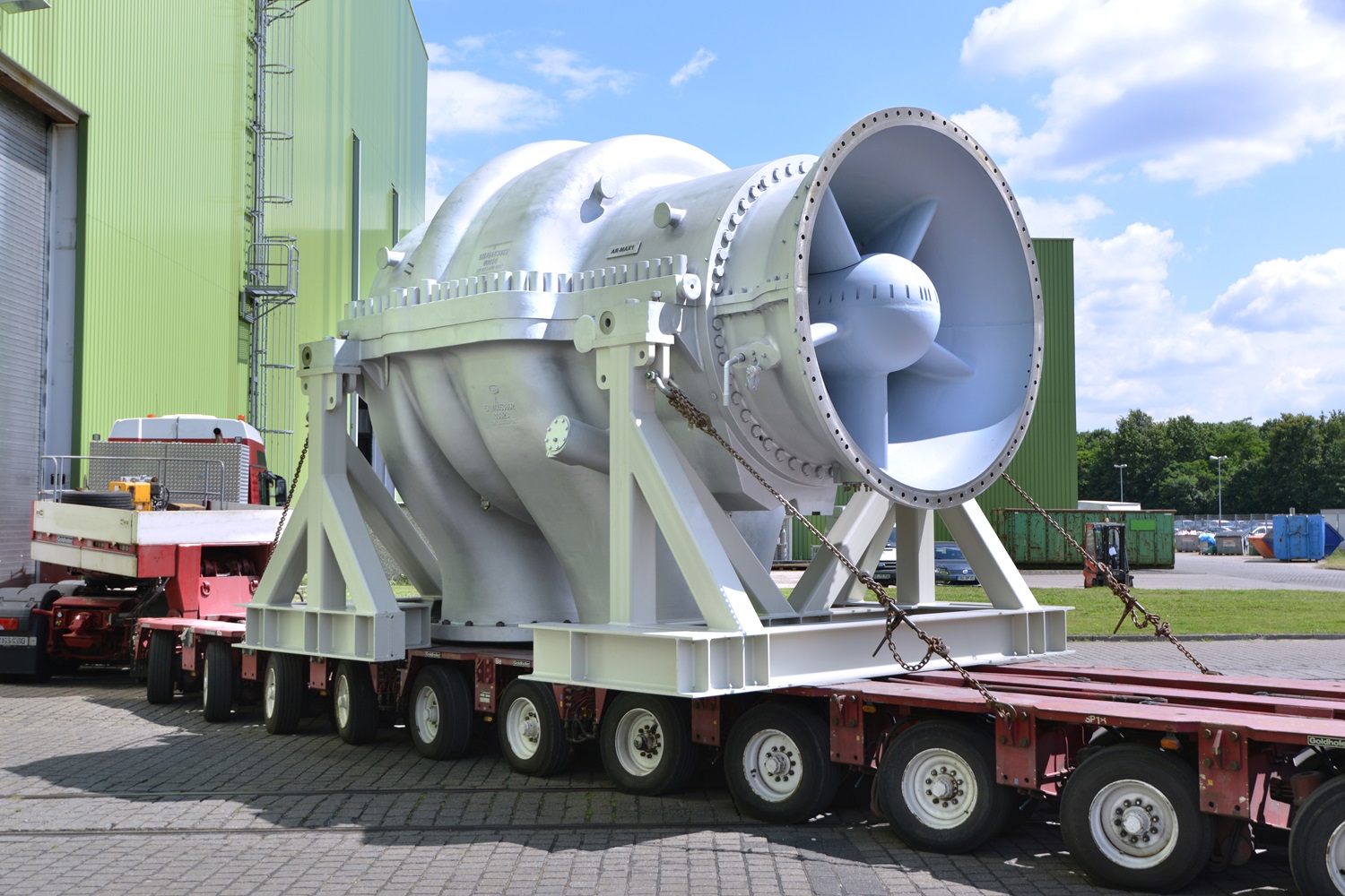 Machinery trains Air separation units