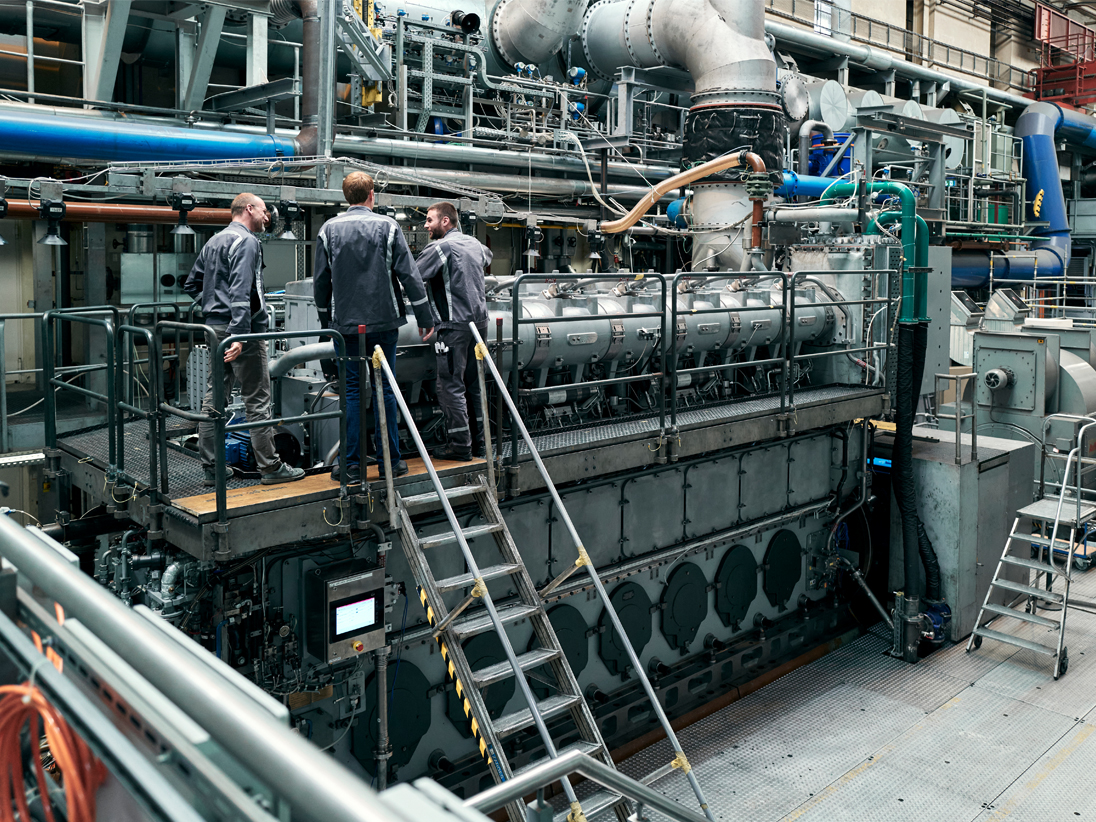 The conversion package for the 51/60R-DF-M on the Everllence test bench in Augsburg. (Photo: Stefan Hobmaier)