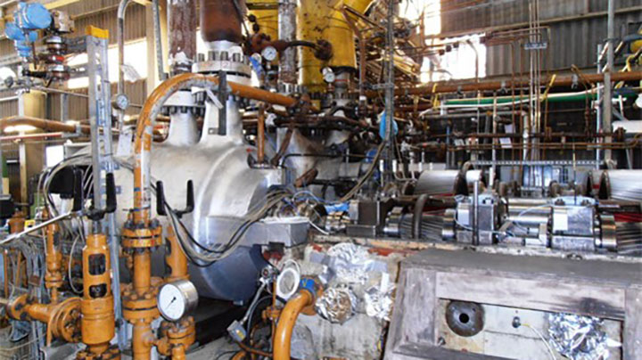 Repair of radial carbon dioxide compressor with manual washing system