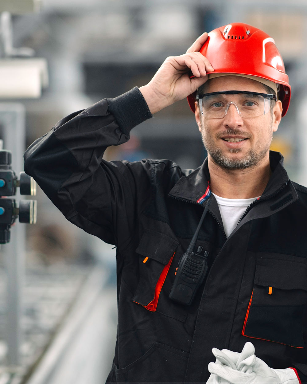 Service employee with helmet