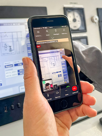 Picture of the use of the EyeTech App in a Engine Room