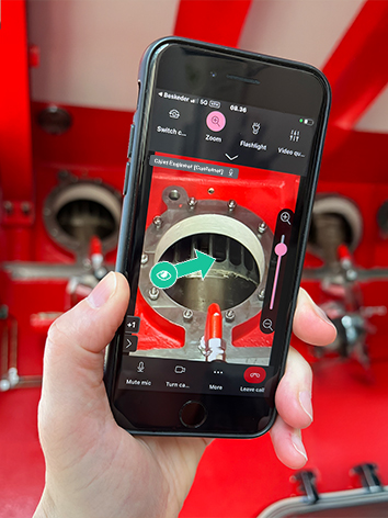 Picture of the use of the EyeTech App in a Machine Room