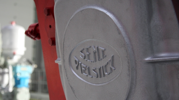 close up of Pielstick engine